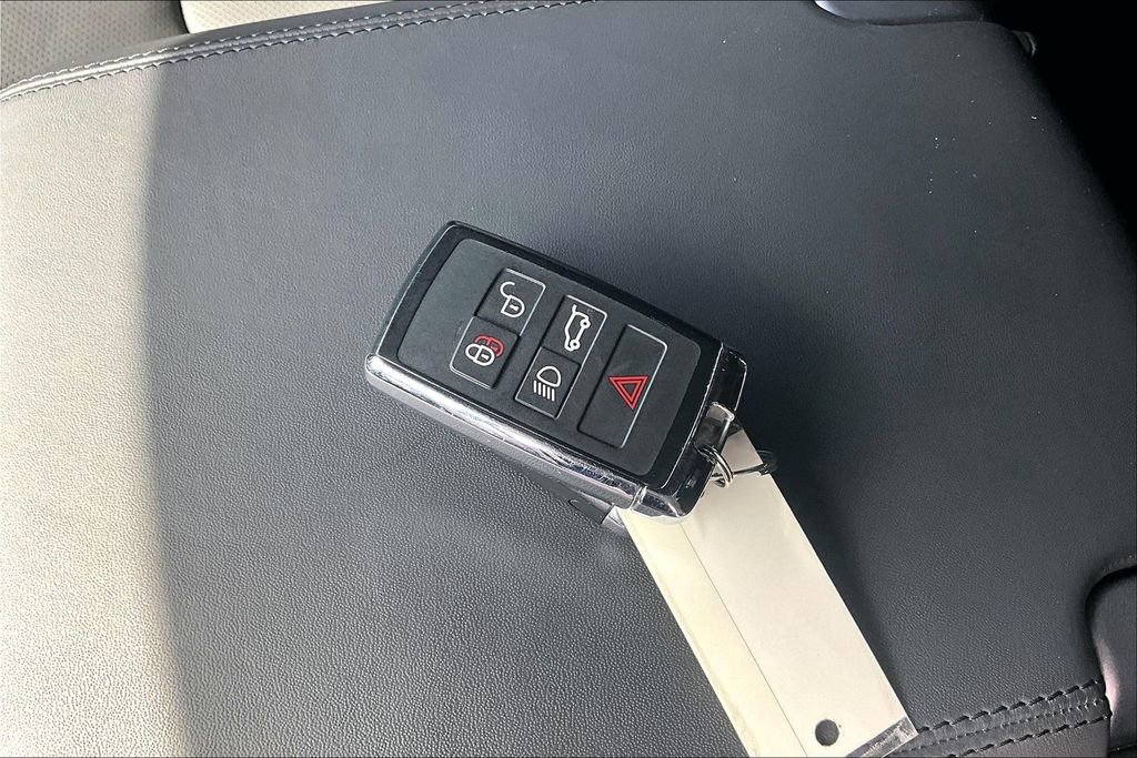 Used 2023 Land Rover Defender 110 V8 image 10