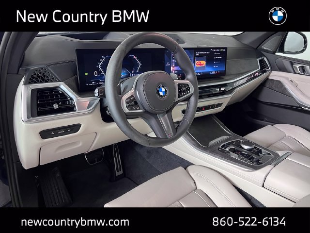 Used 2025 BMW X5 xDrive40i w/ M Sport Package AWD/4WD image 4
