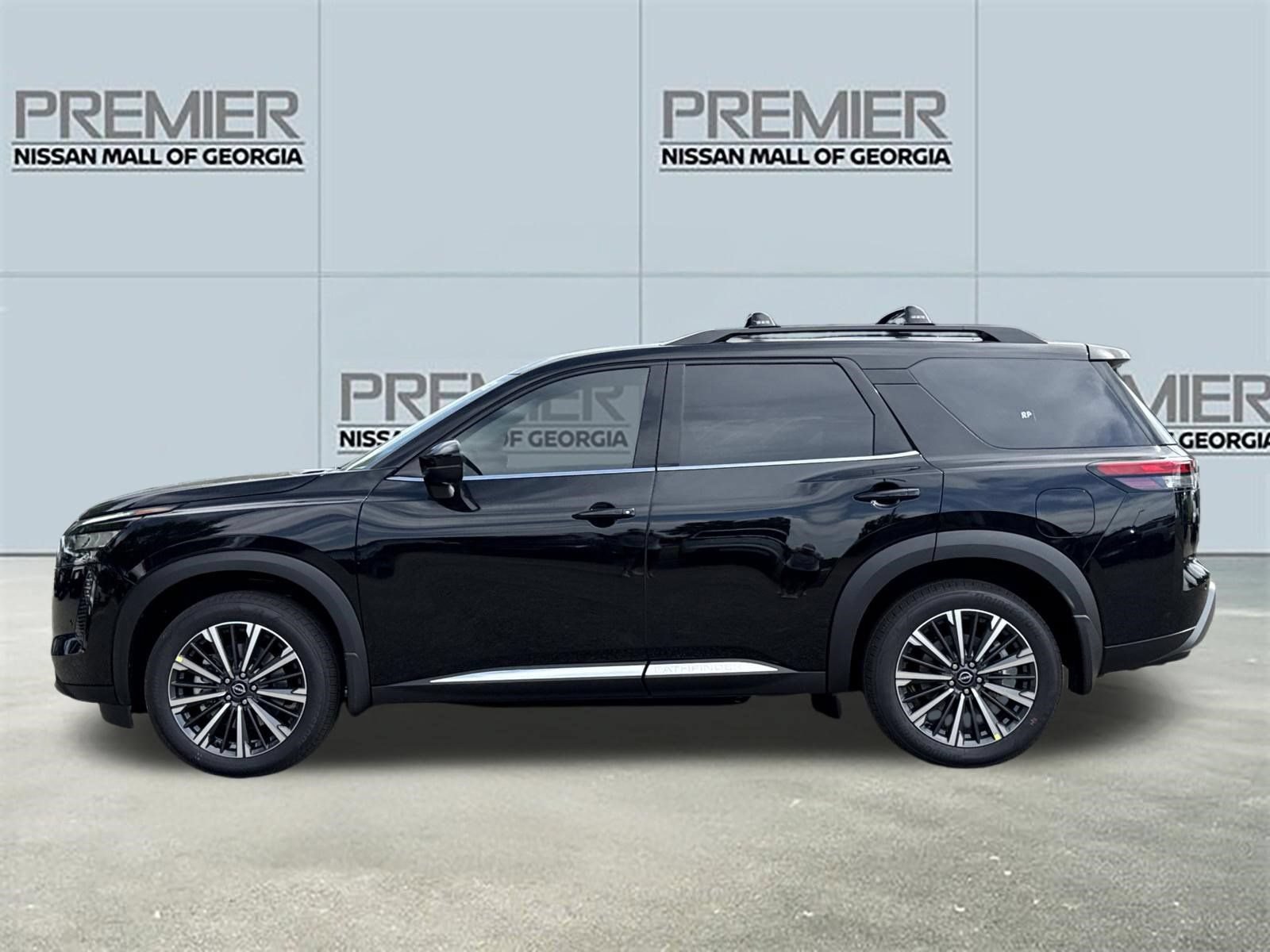 New 2026 Nissan Pathfinder Platinum FWD image 24