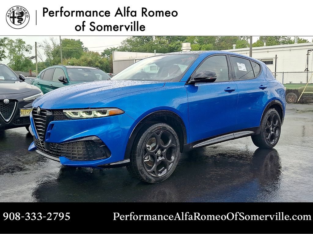 New 2026 Alfa Romeo Tonale w/ Red Premium Package AWD/4WD image 1