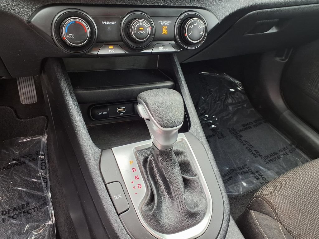 Used 2024 Kia Forte LXS w/ LXS Technology Package FWD image 18