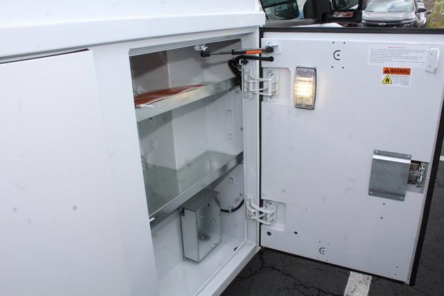 New 2024 GMC Savana 3500 w/ Power Convenience Package RWD image 15
