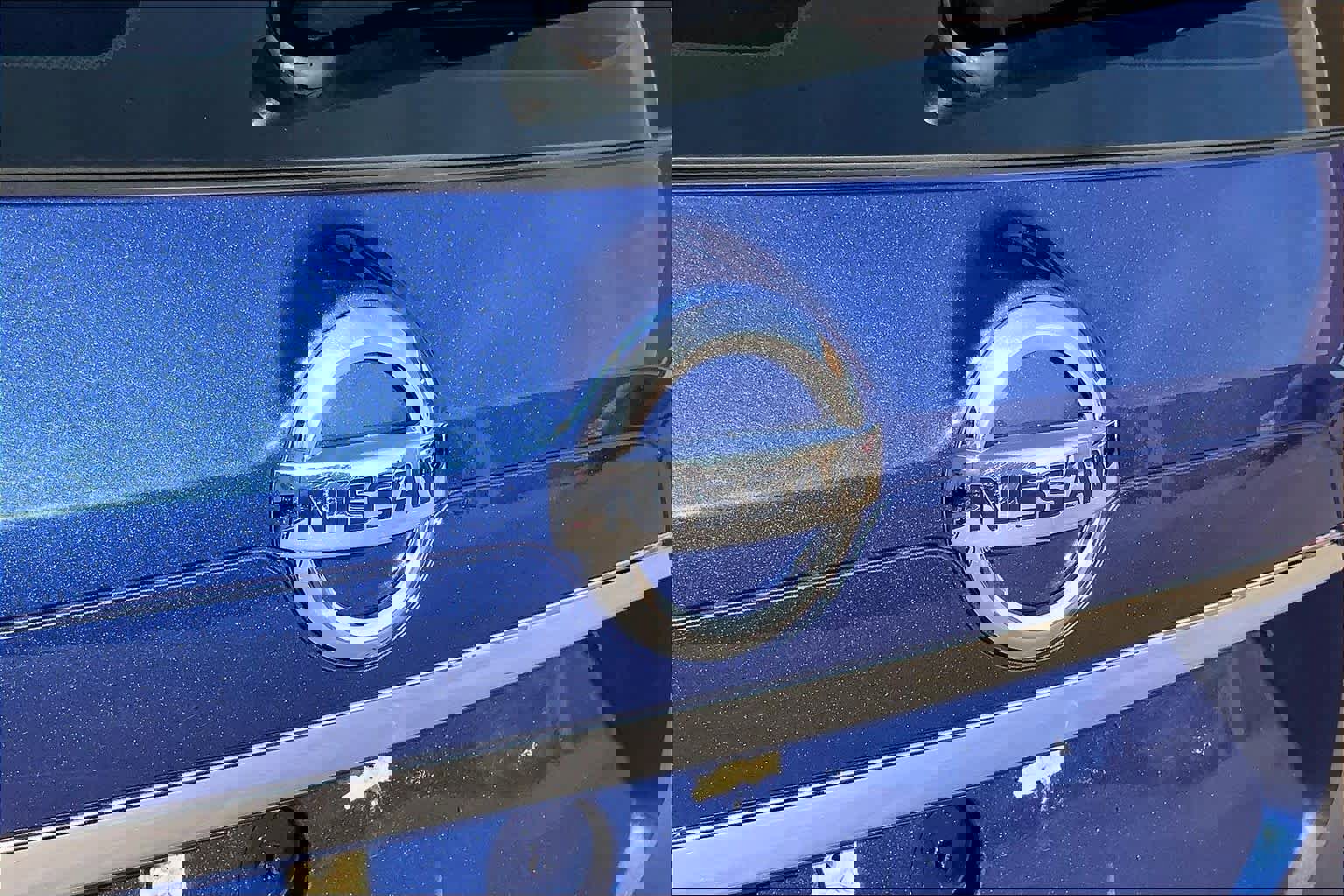 Used 2019 Nissan Rogue S image 9