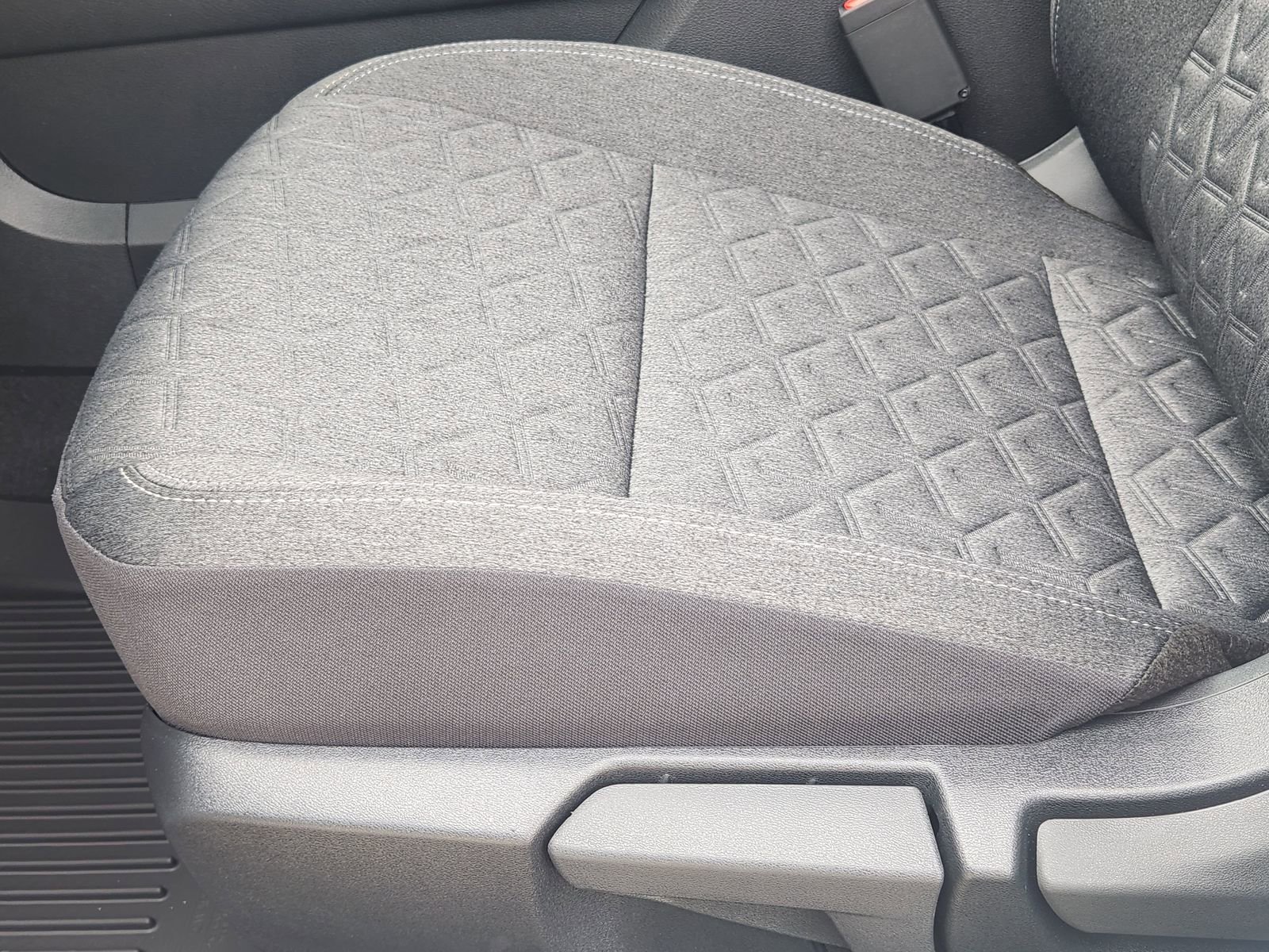 New 2026 Nissan Kicks SV image 22