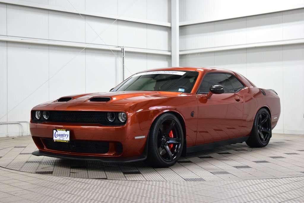 Used 2022 Dodge Challenger SRT Hellcat w/ Plus Package RWD image 3