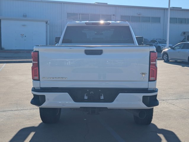 Used 2025 Chevrolet Silverado 2500 LT w/ Z71 Chrome Sport Edition image 6