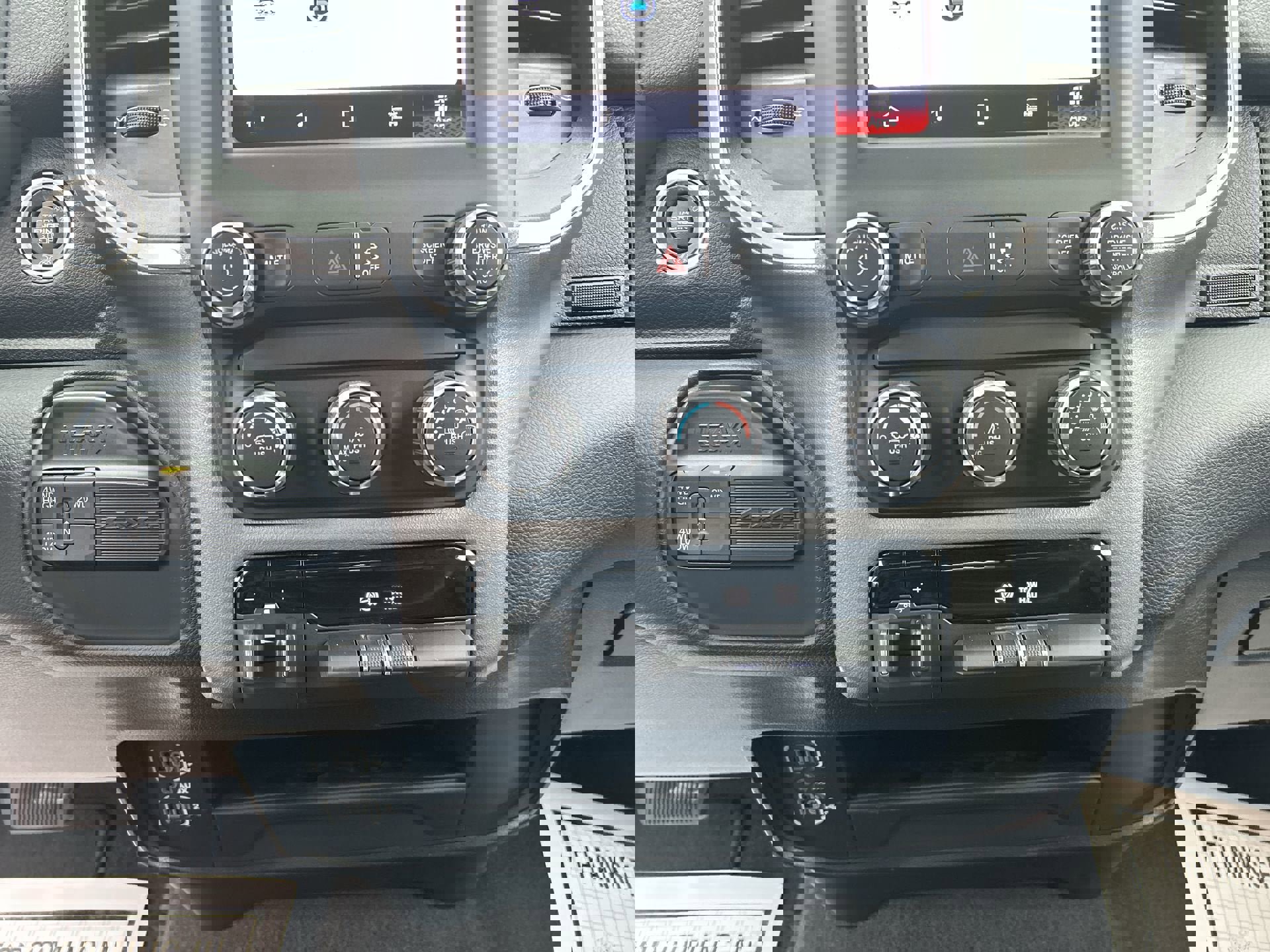 Used 2024 RAM 2500 Big Horn image 19