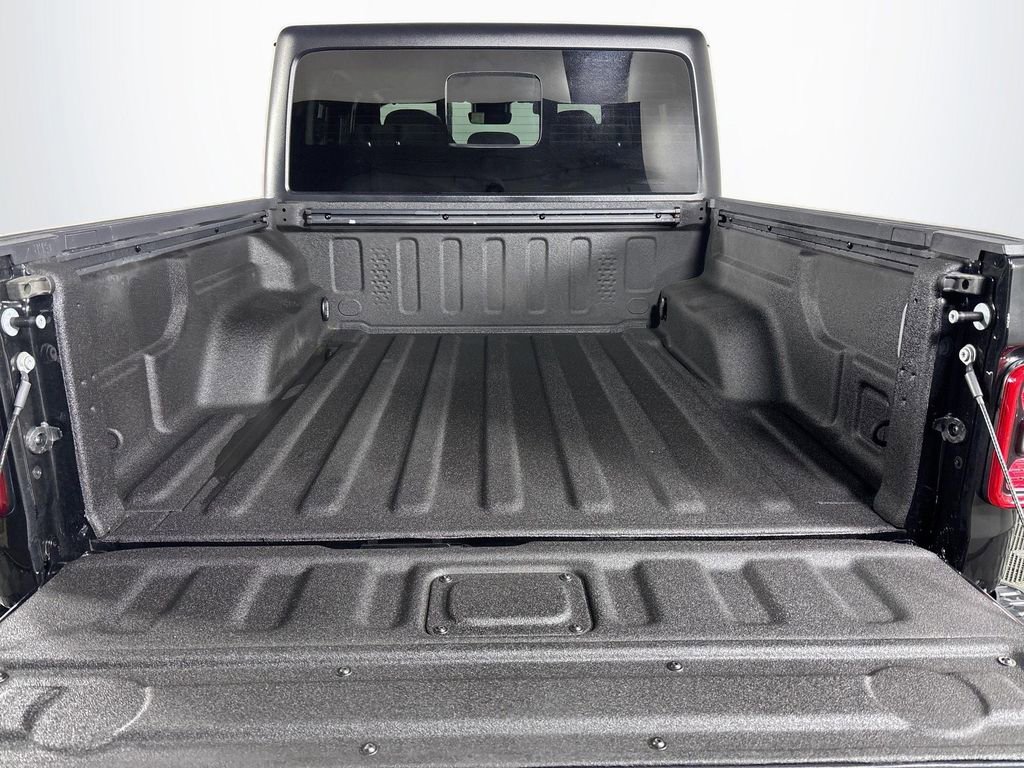 Used 2024 Jeep Gladiator Rubicon w/ Technology Group image 21