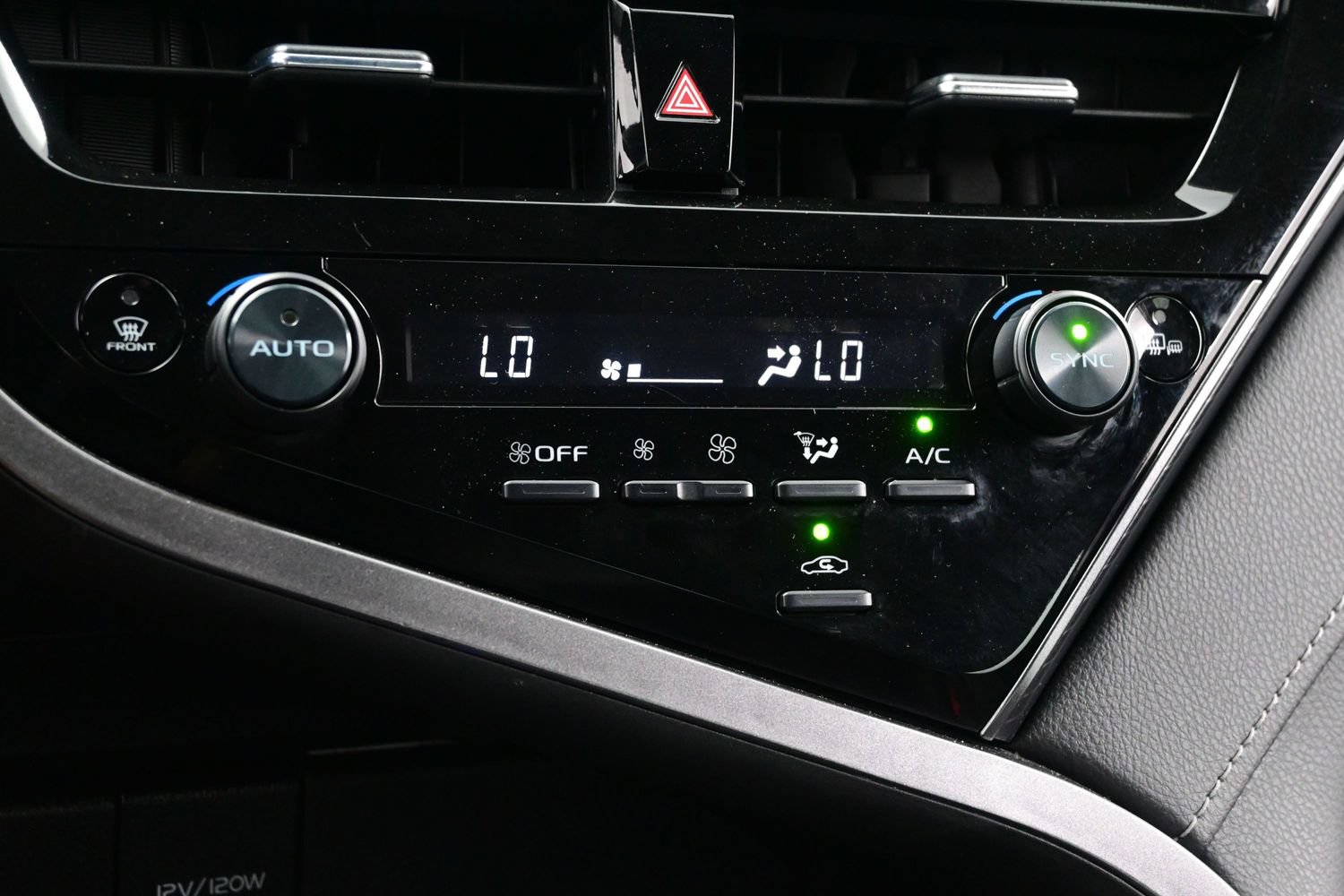 Used 2024 Toyota Camry SE FWD image 20