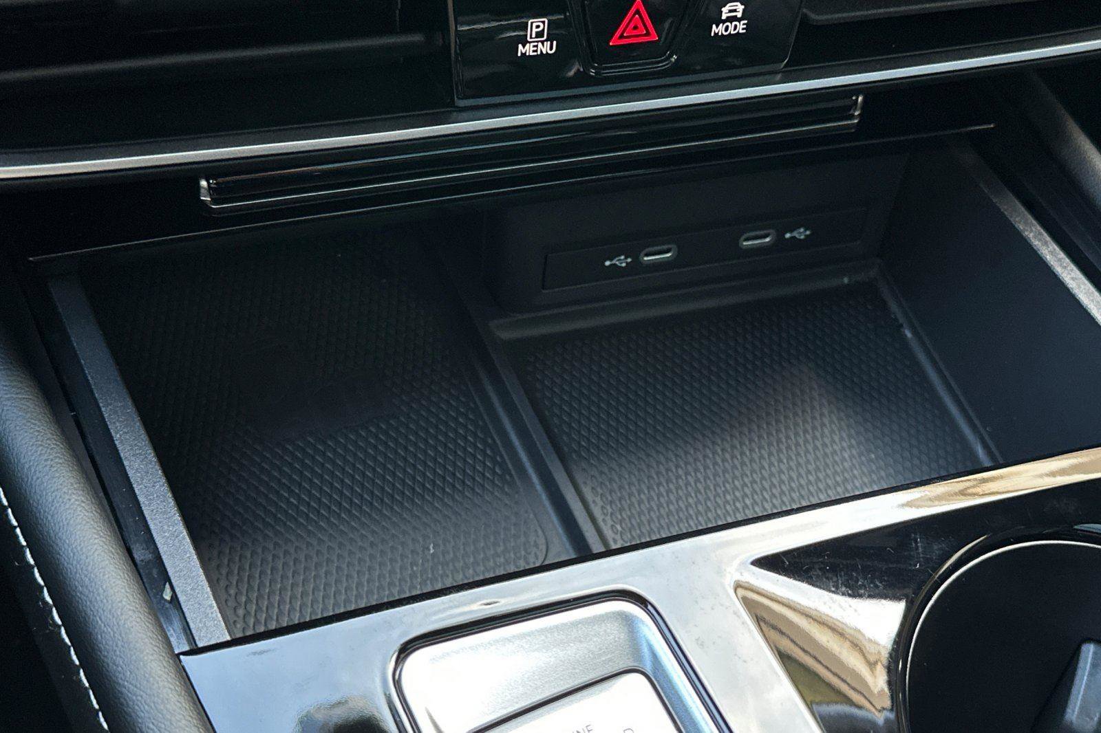 Used 2024 Volkswagen Atlas Cross Sport SEL Premium R-Line image 36