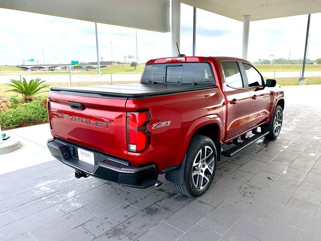 Used 2024 Chevrolet Colorado Z71 w/ Z71 Convenience Package 2 image 5