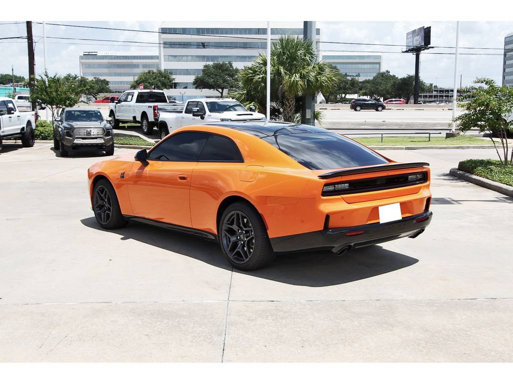 Used 2026 Dodge Charger Scat Pack w/ Blacktop Package AWD/4WD image 4
