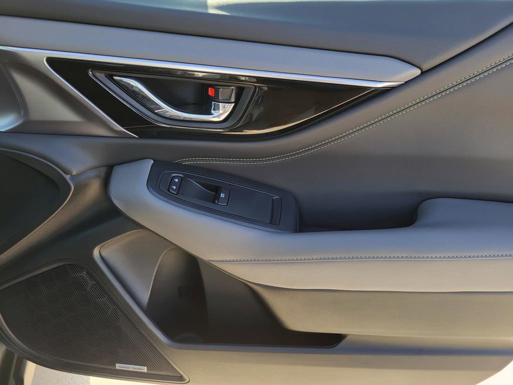 Certified 2025 Subaru Outback Onyx Edition image 7