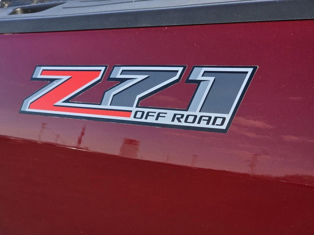 Used 2018 Chevrolet Colorado Z71 AWD/4WD image 23