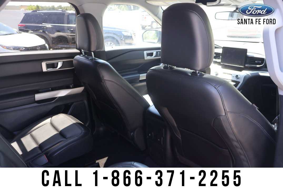 New 2024 Ford Explorer XLT w/ Equipment Group 202A AWD/4WD image 30