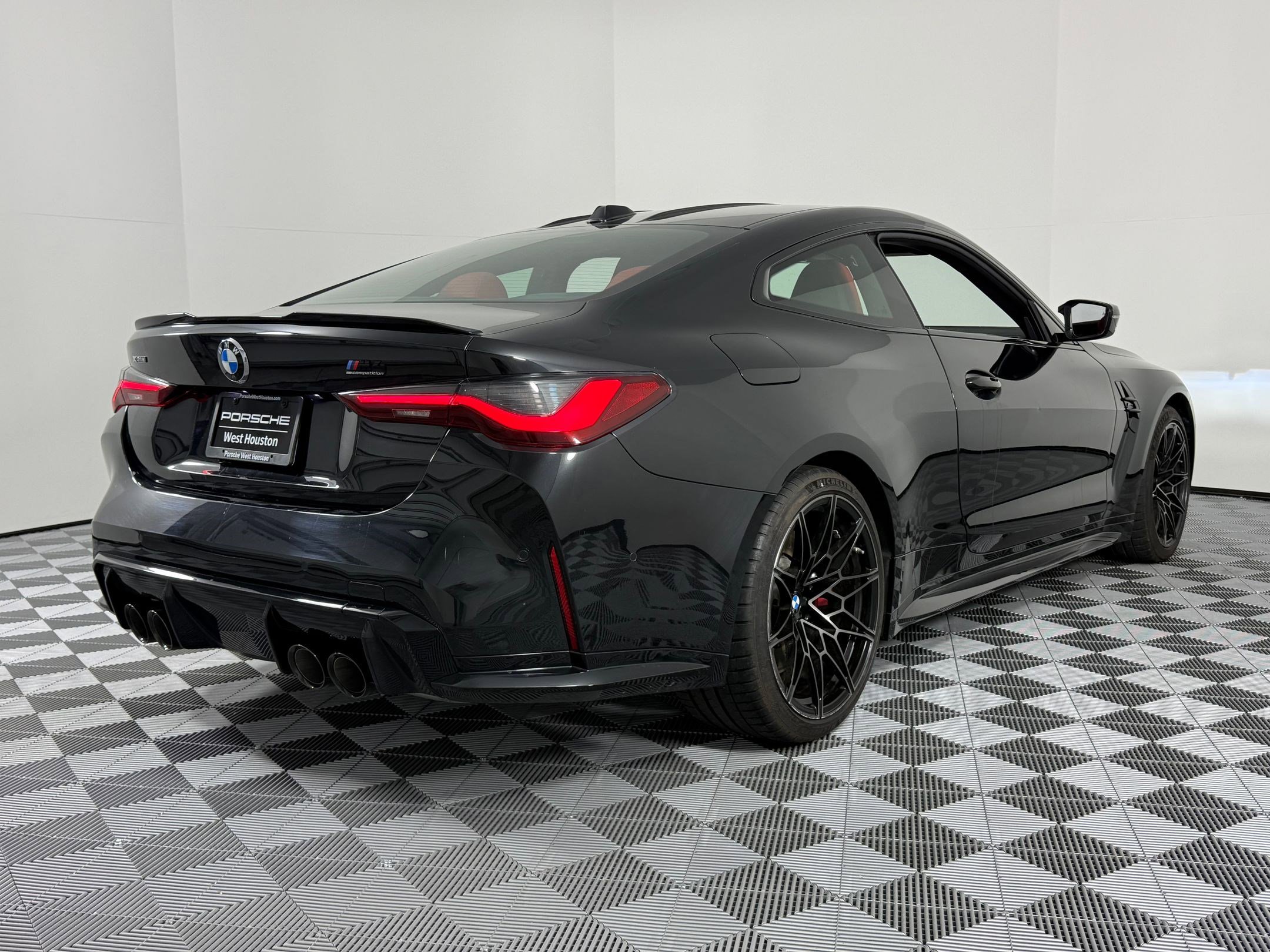 Used 2024 BMW M4 xDrive Competition image 9