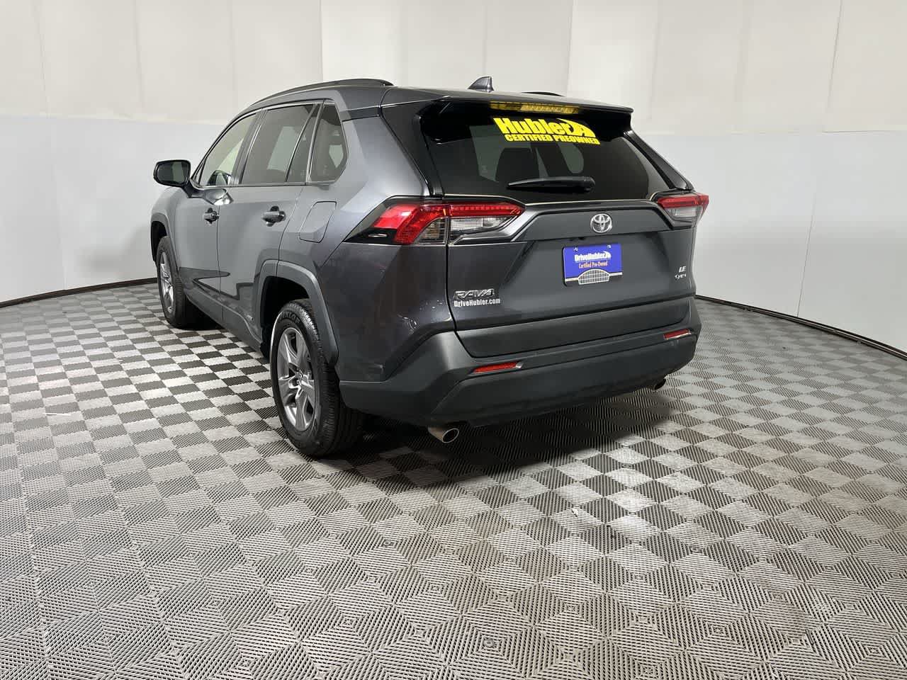 Used 2025 Toyota RAV4 LE AWD/4WD image 6