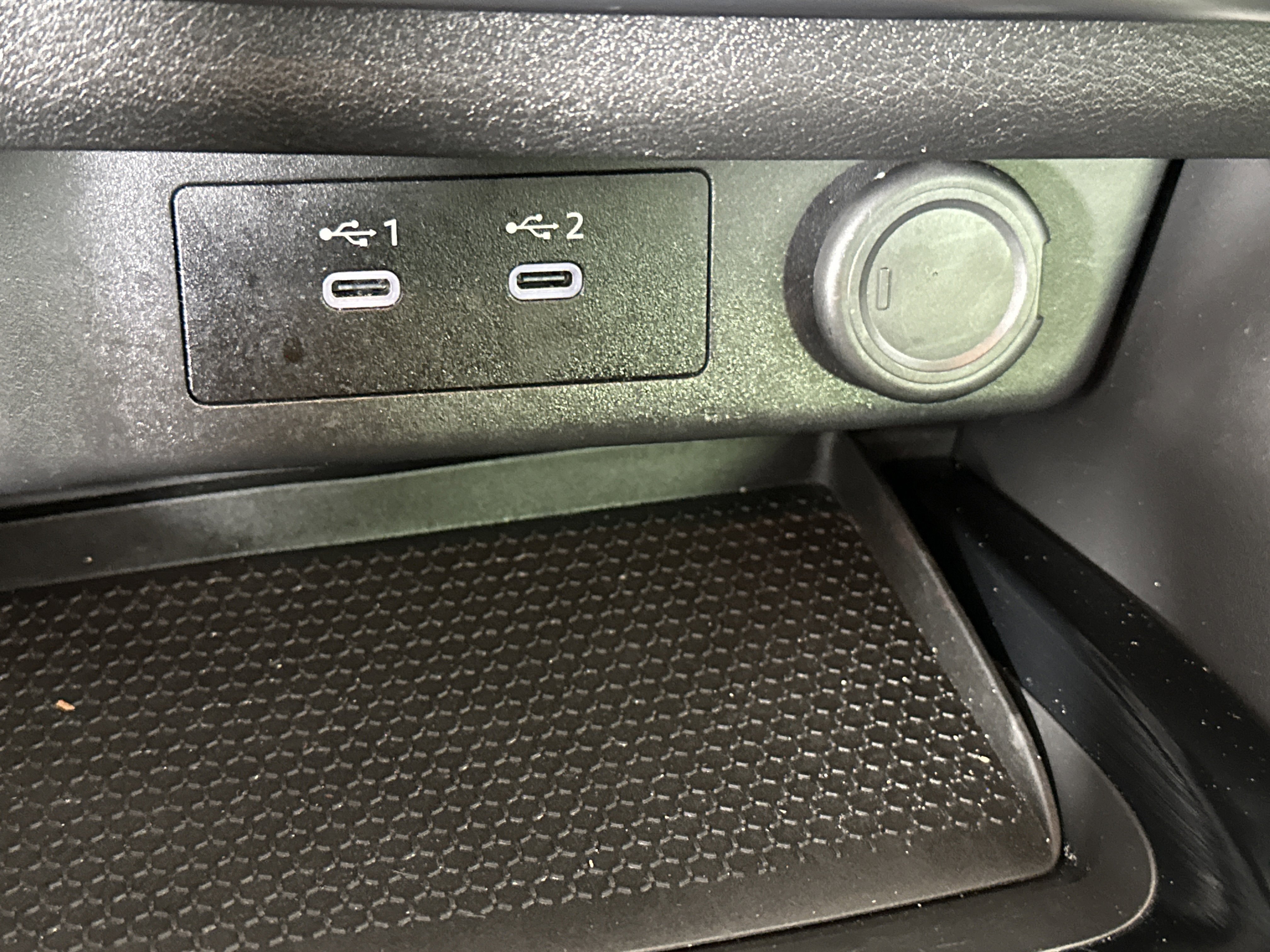 Certified 2025 Nissan Rogue SV w/ SV Premium Package image 25