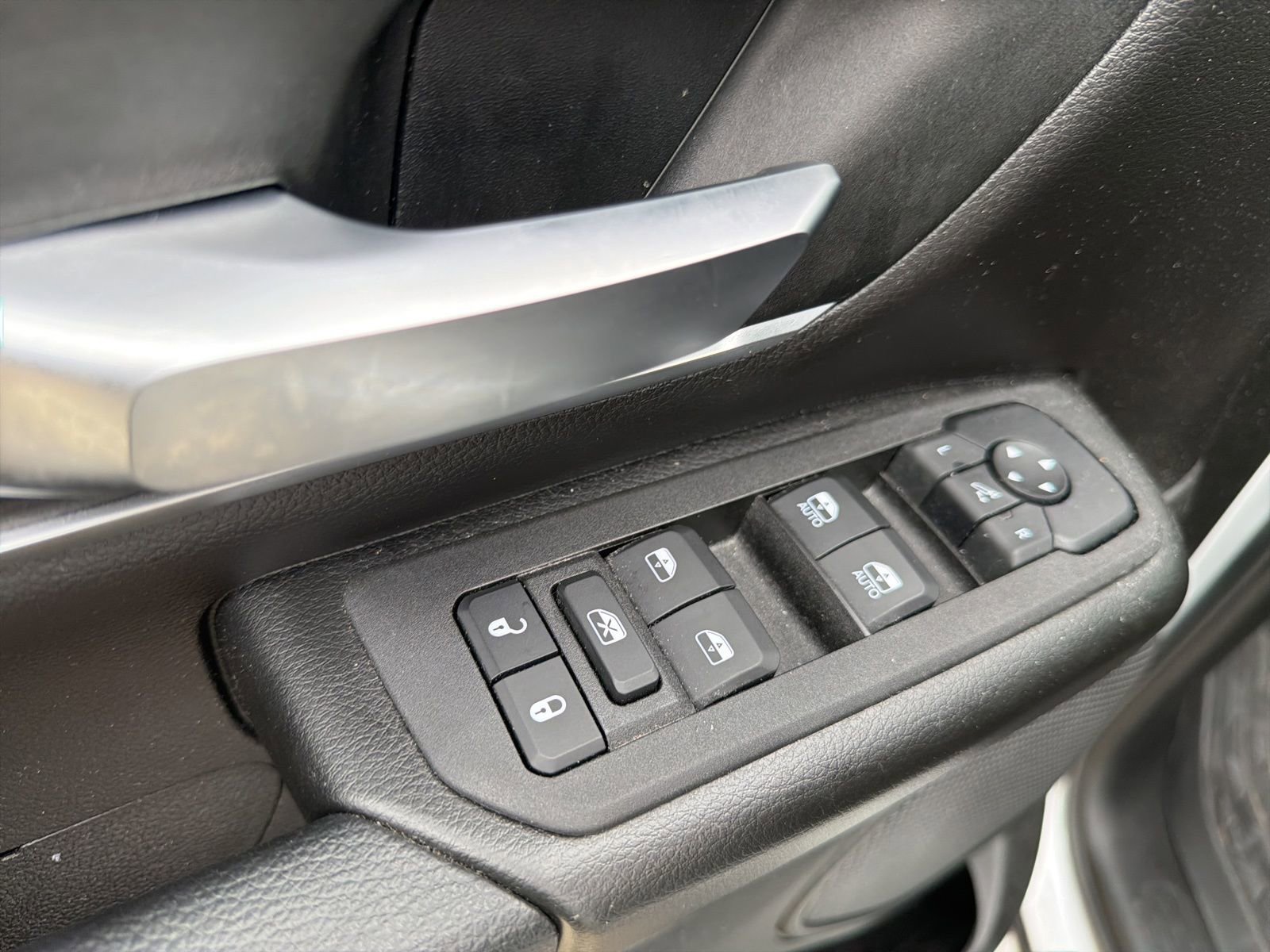 Used 2025 RAM 1500 Lone Star RWD image 12