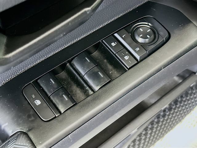 Certified 2025 Toyota Tacoma SR image 20