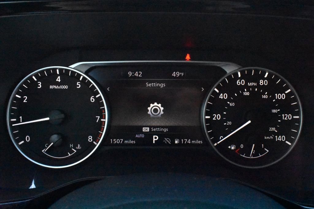 Used 2025 Nissan Pathfinder SL AWD/4WD image 17