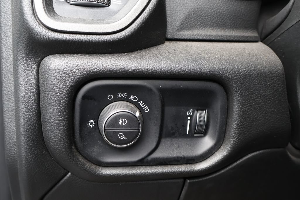 Used 2025 RAM 3500 Tradesman AWD/4WD image 19