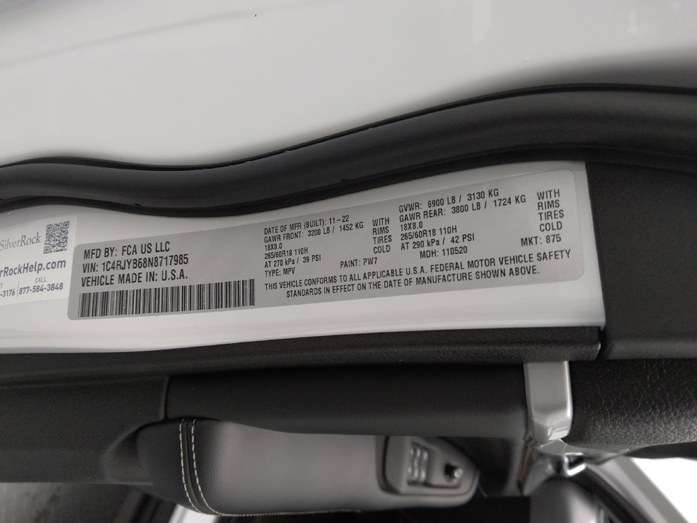 Used 2022 Jeep Grand Cherokee Limited 4xe image 33