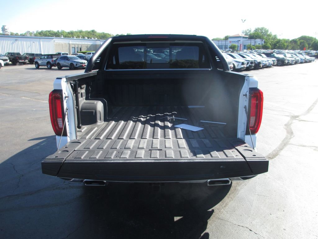 Used 2022 GMC Sierra 1500 SLT w/ SLT Premium Package AWD/4WD image 8