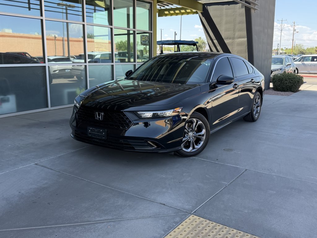 Used 2024 Honda Accord EX-L image 2