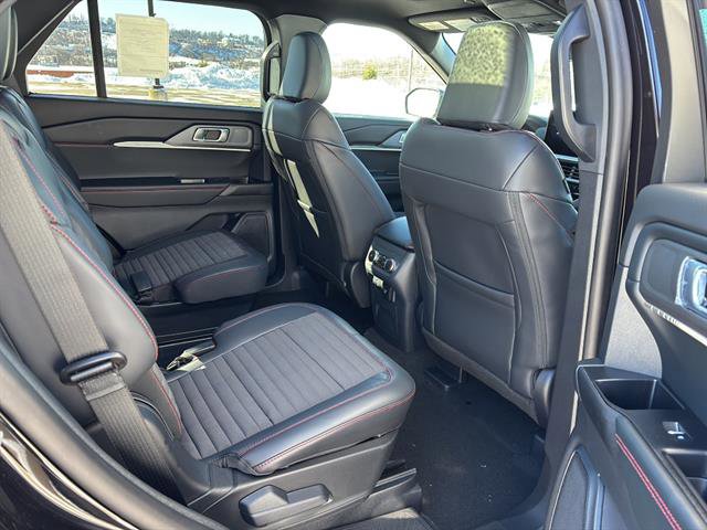 New 2026 Ford Explorer ST-Line w/ ST-Line Street Pack image 18