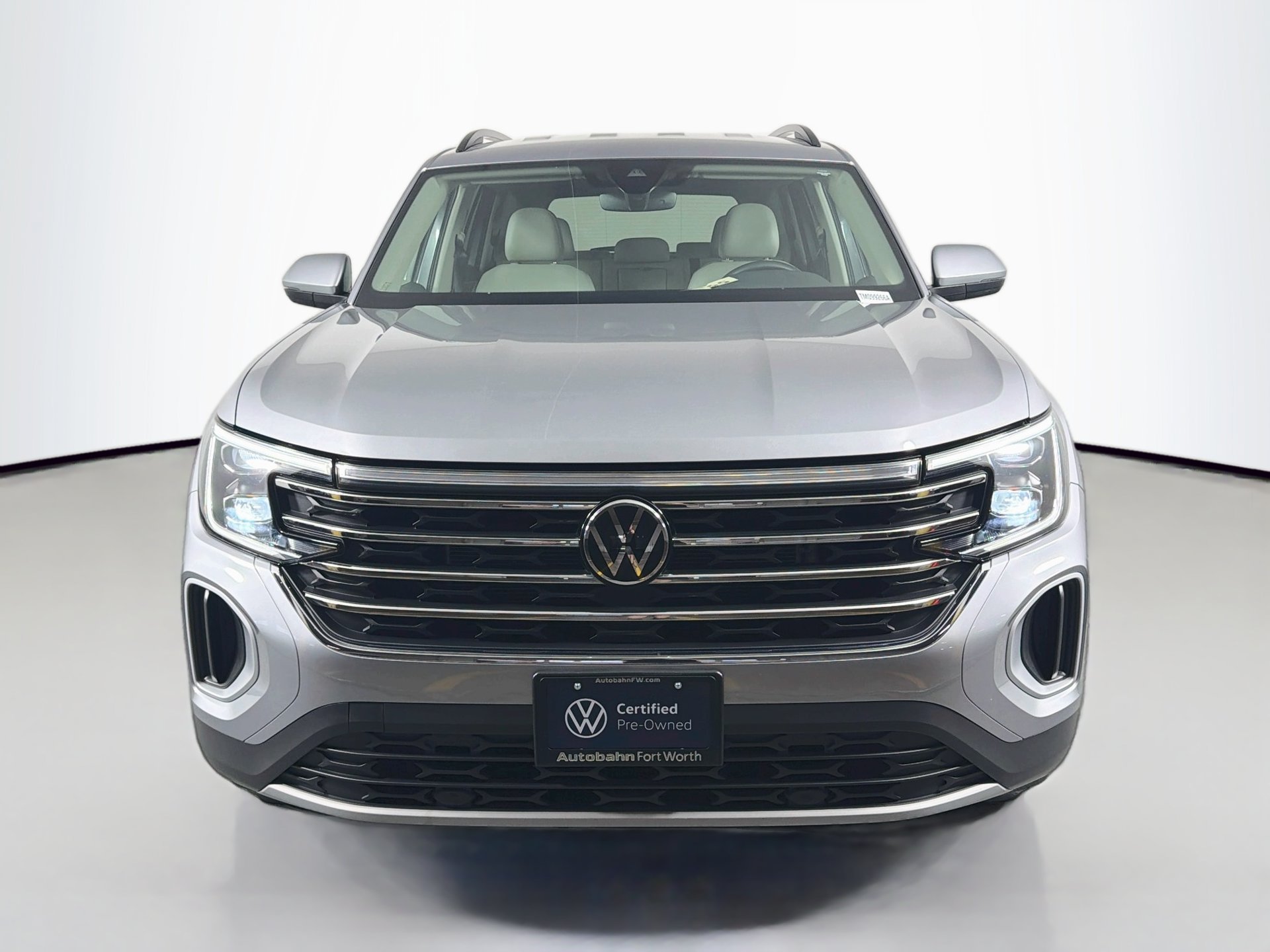 Certified 2024 Volkswagen Atlas SE FWD image 2