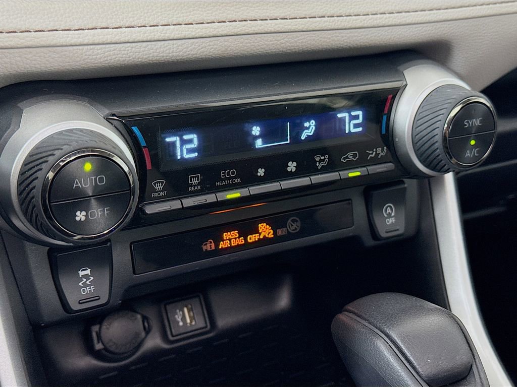 Used 2023 Toyota RAV4 XLE image 16