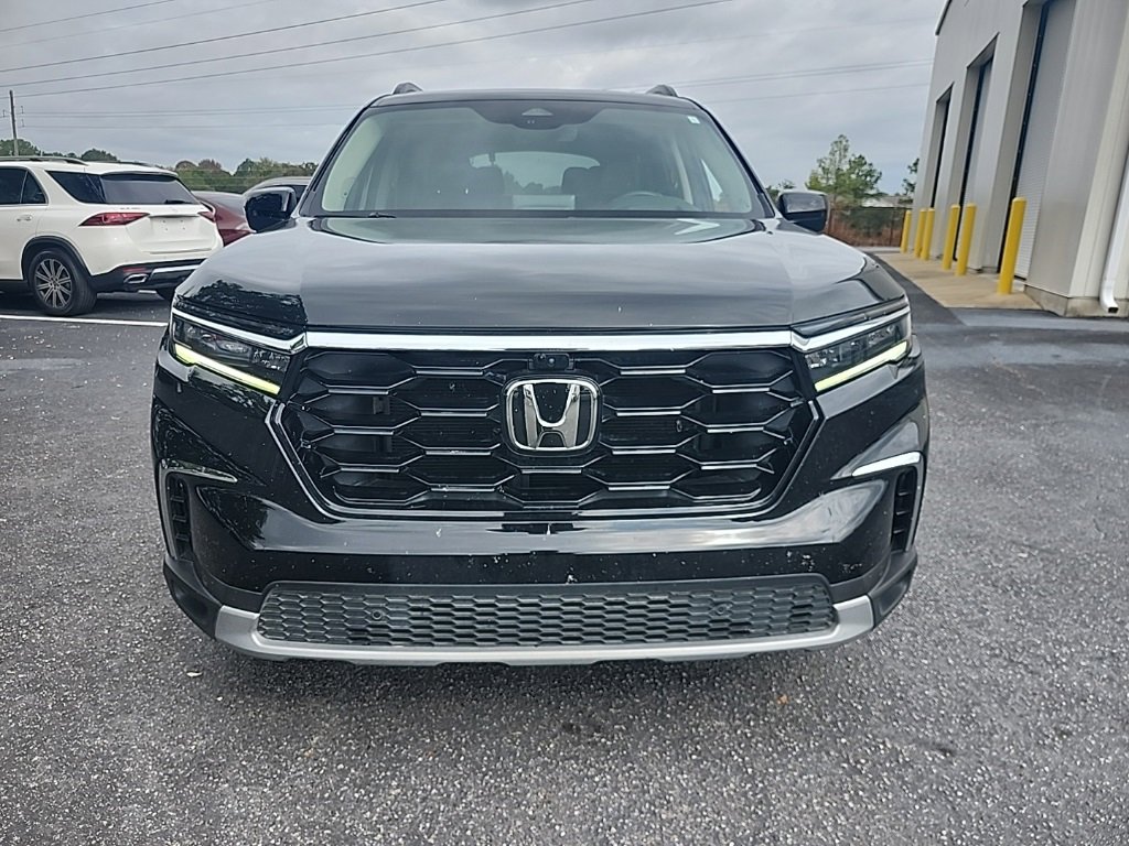 Used 2023 Honda Pilot Elite image 2