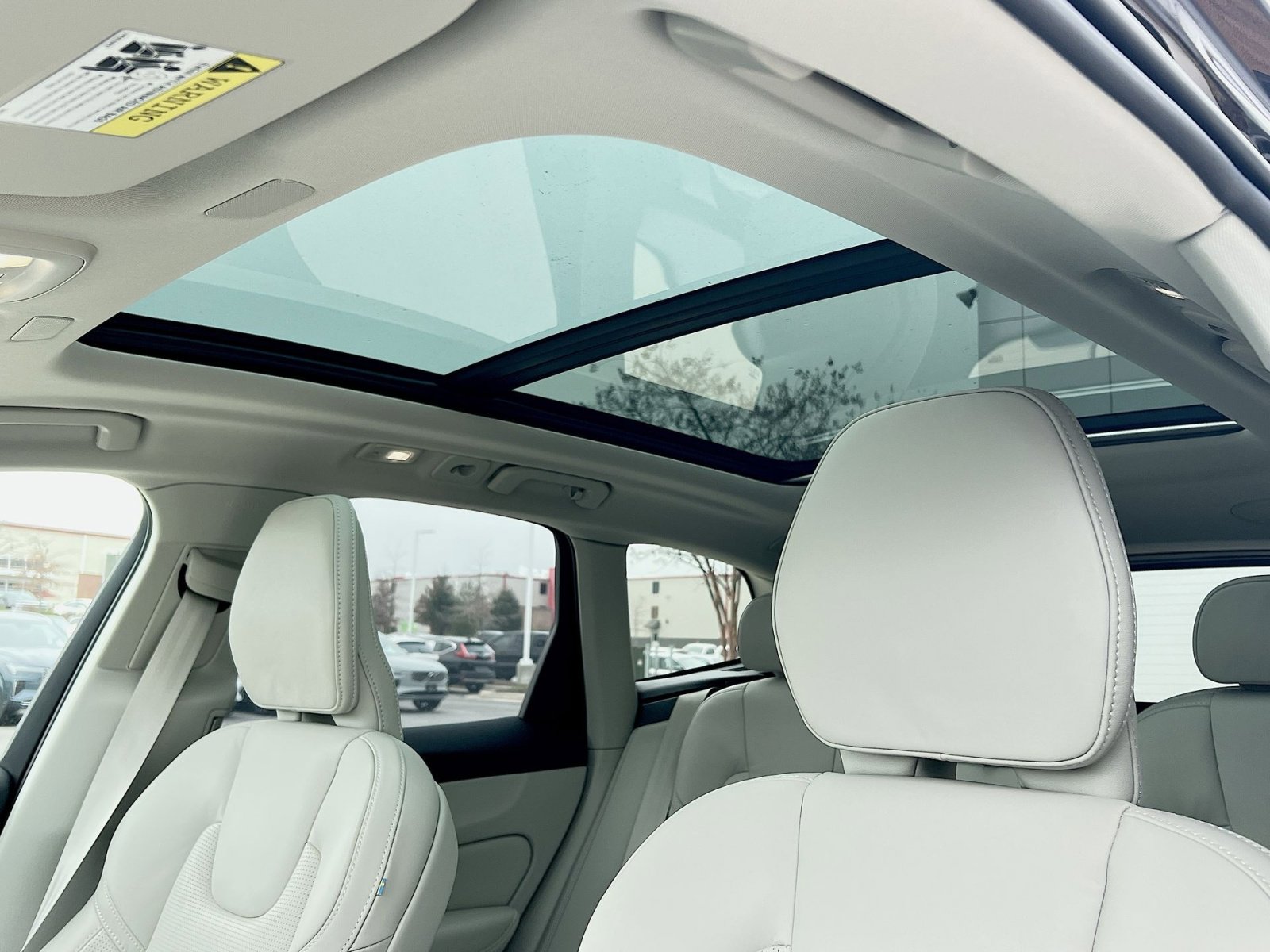 New 2026 Volvo XC60 B5 Ultra w/ Protection Package Premier image 15