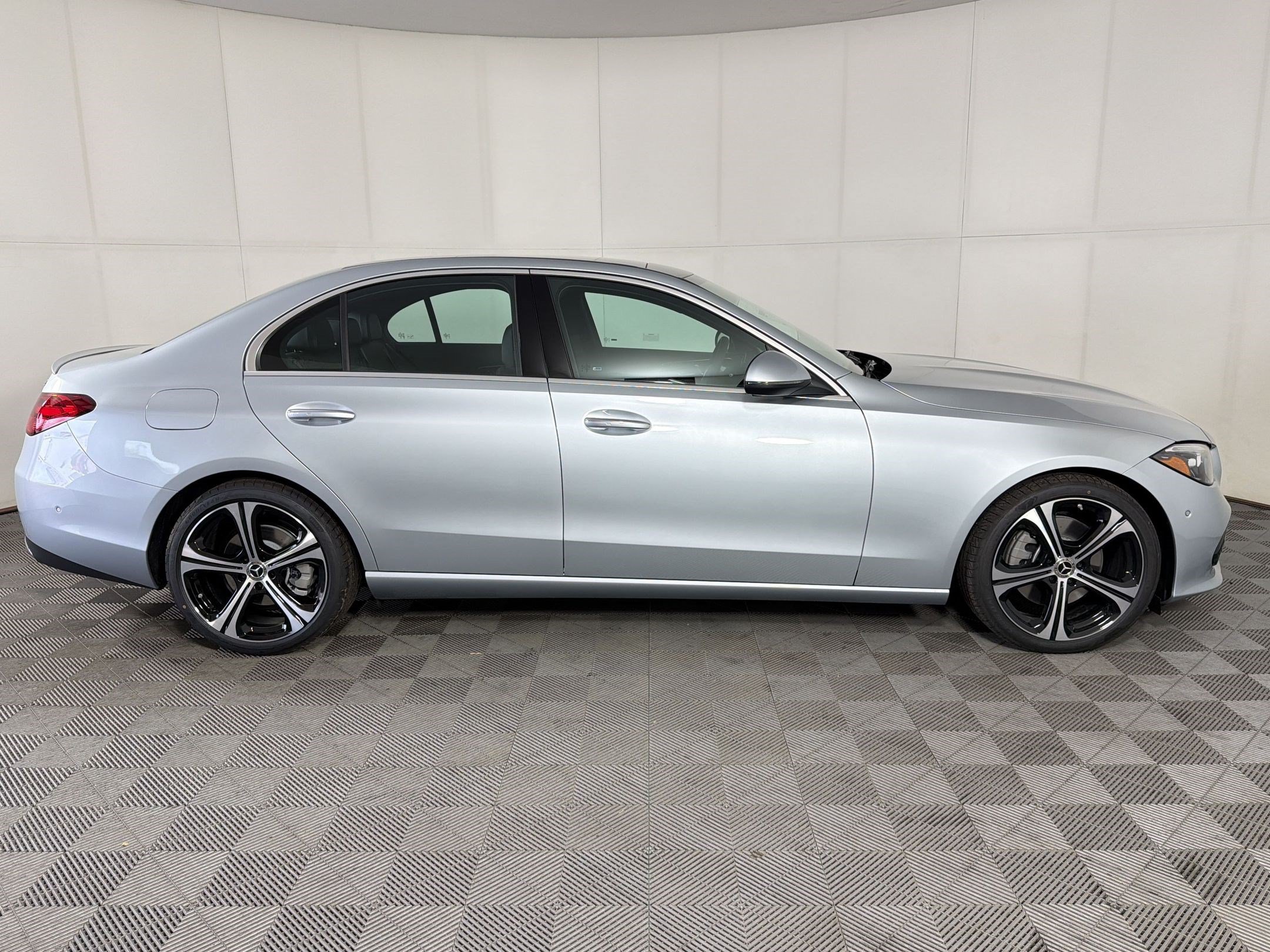 Used 2026 Mercedes-Benz C 300 4MATIC Sedan image 8