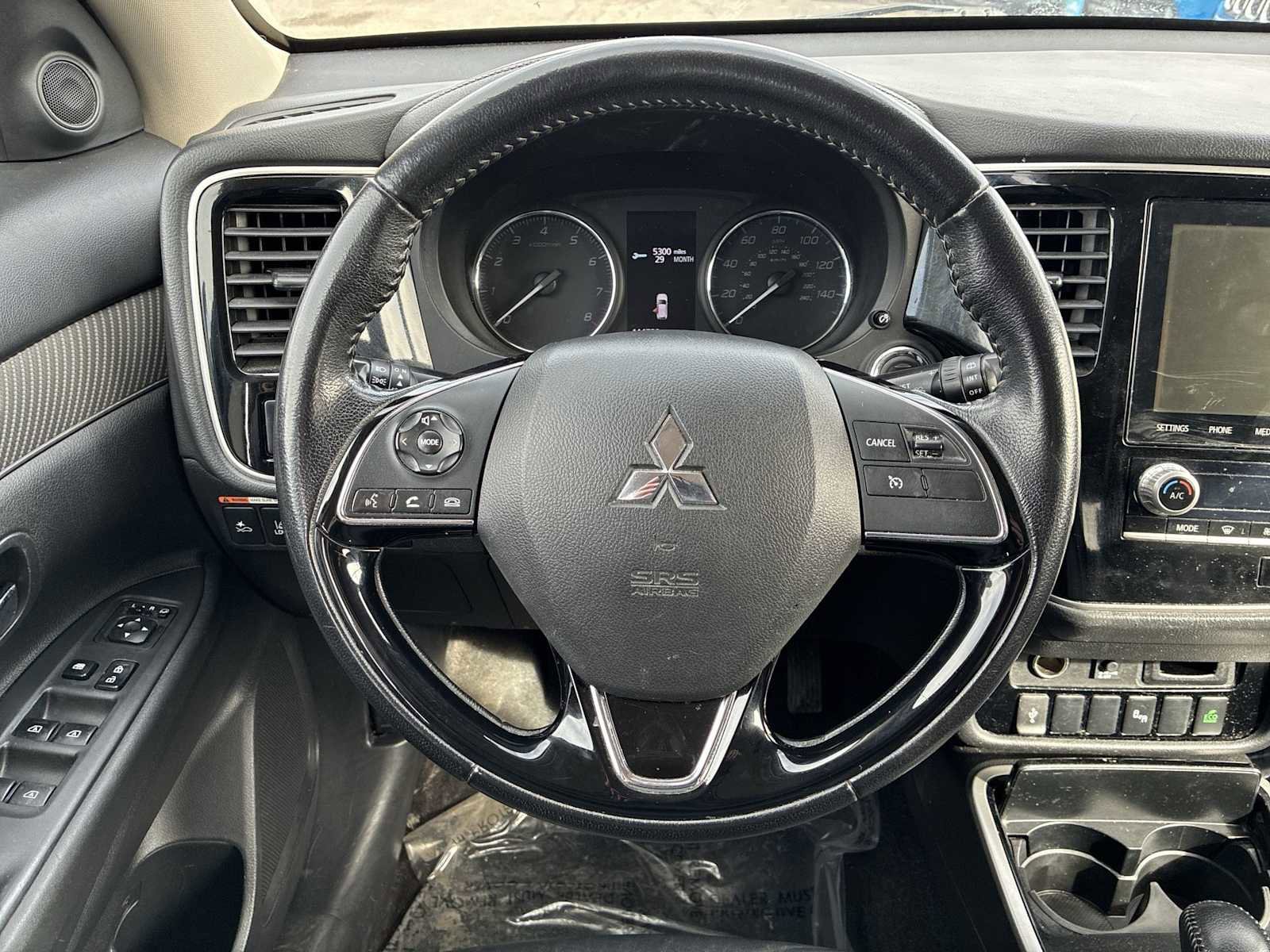 Used 2020 Mitsubishi Outlander SEL image 11