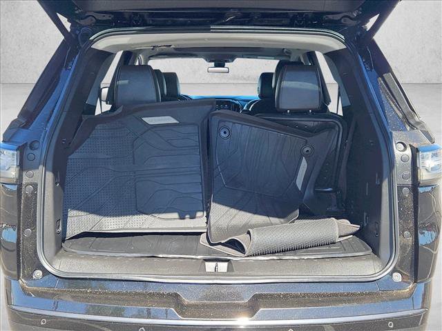Used 2021 Chevrolet Traverse Premier w/ Redline Edition image 6