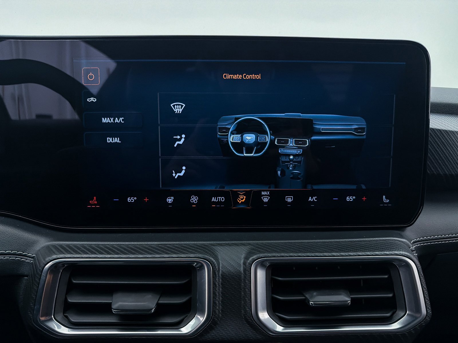 Used 2024 Ford Mustang GT Premium image 26