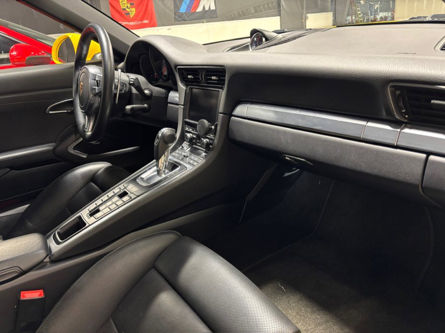 Used 2013 Porsche 911 Carrera 4S image 10
