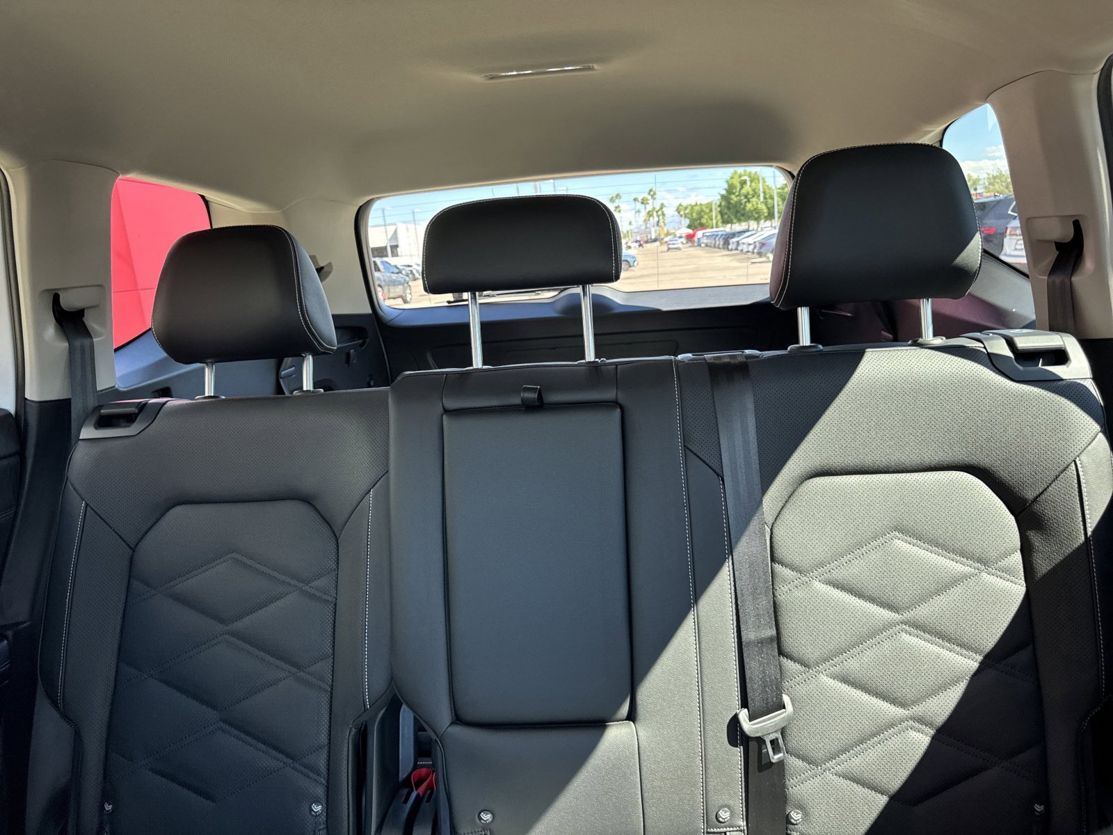 New 2026 Volkswagen Atlas SE image 16