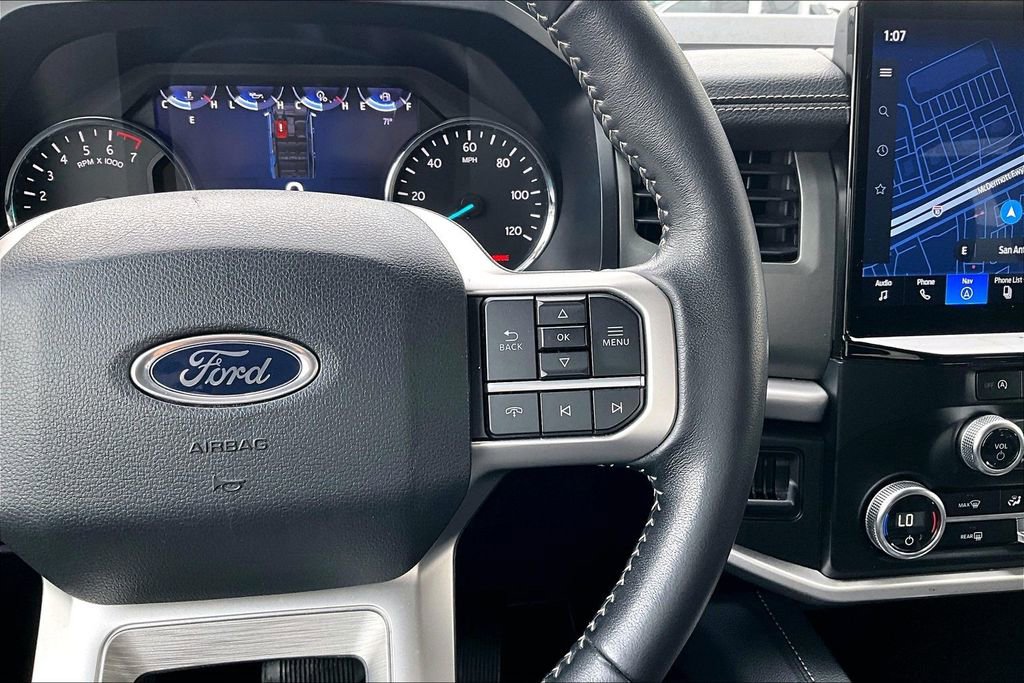 Used 2024 Ford Expedition Max XLT image 28