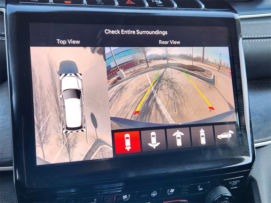 Used 2023 Jeep Grand Cherokee Limited w/ Luxury Tech Group II image 14