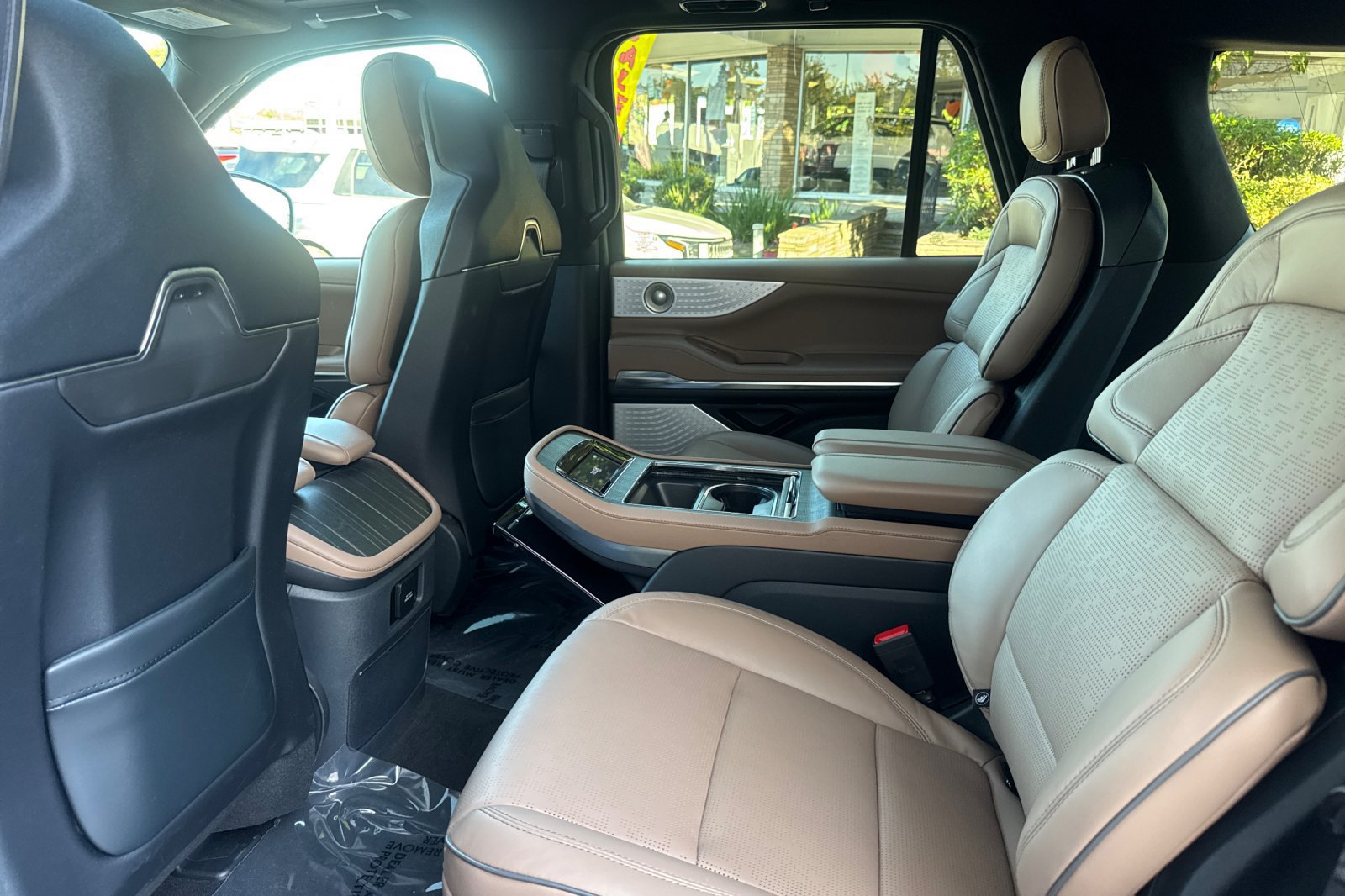 Used 2026 Lincoln Navigator Black Label AWD/4WD image 12
