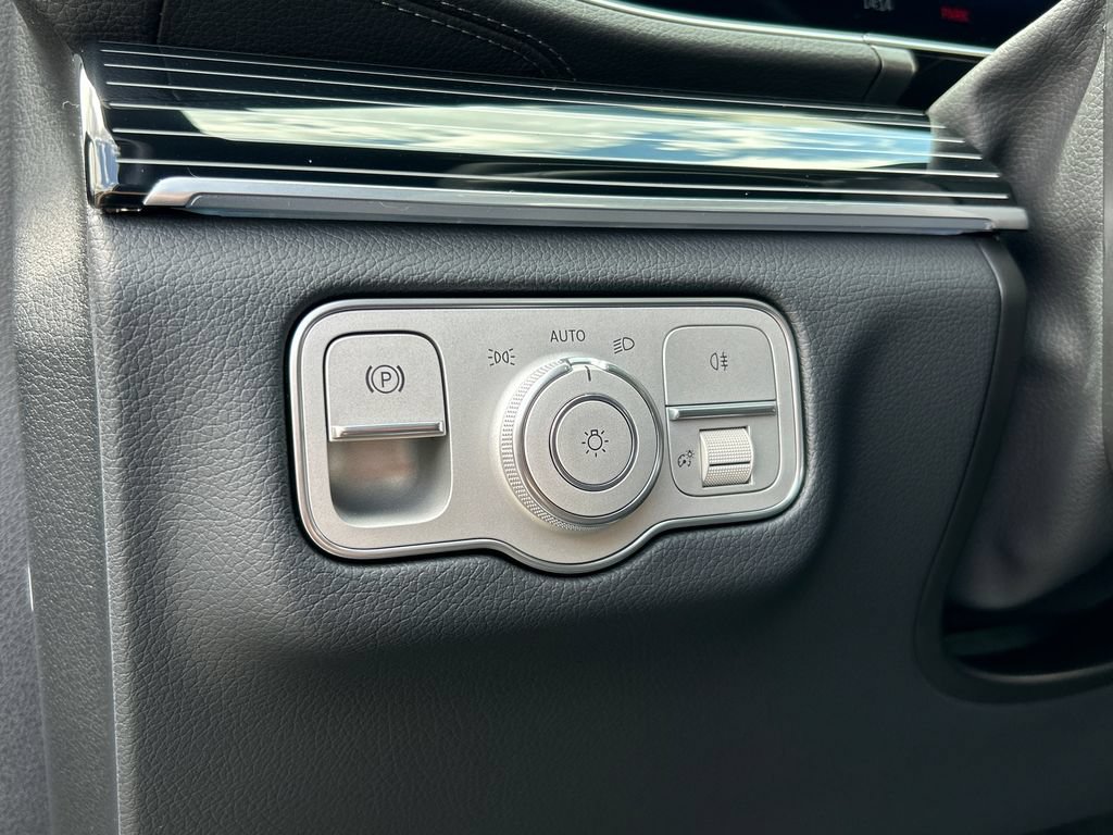 New 2026 Mercedes-Benz GLS 450 4MATIC image 14