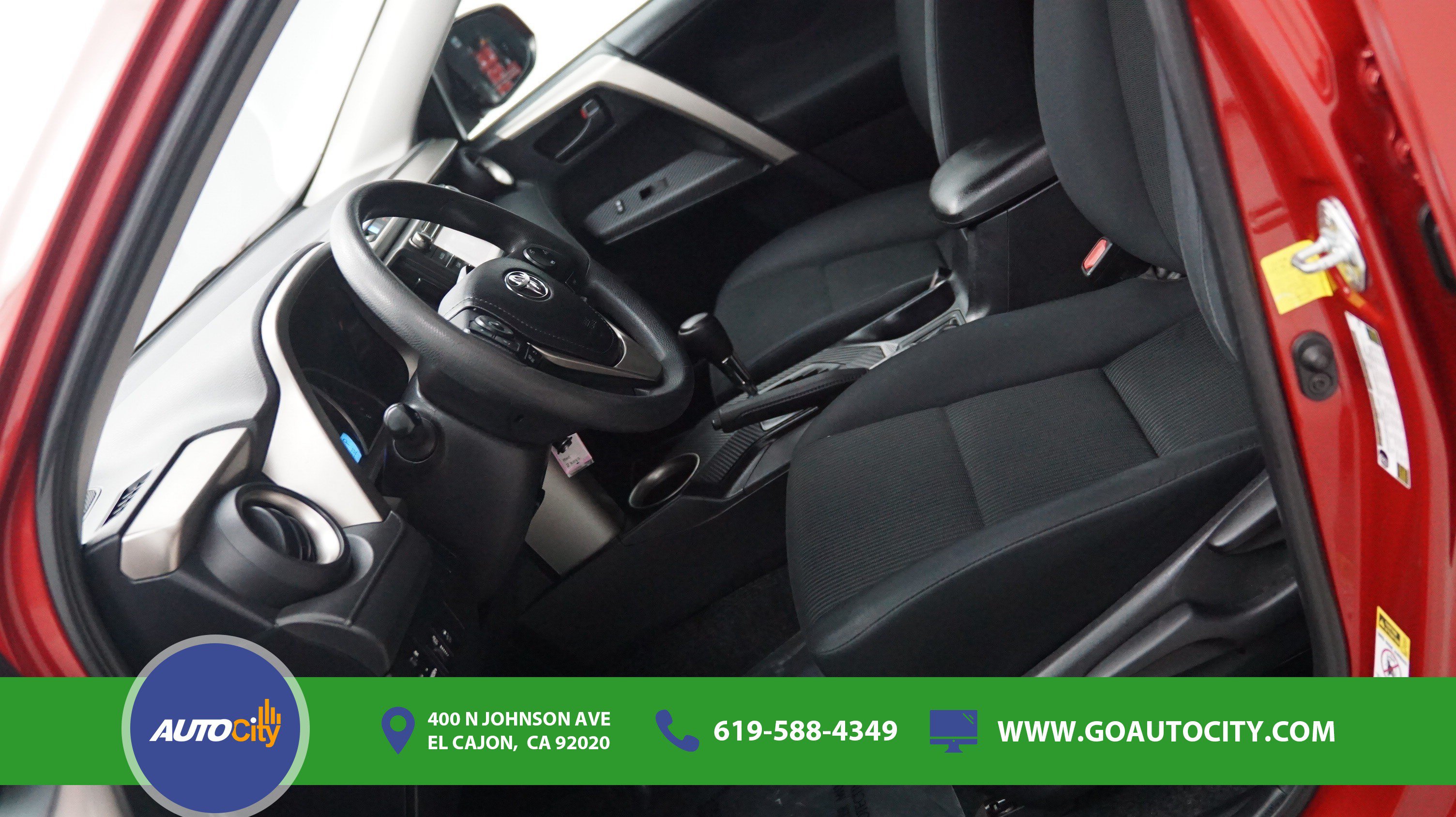 Used 2015 Toyota RAV4 LE FWD image 9