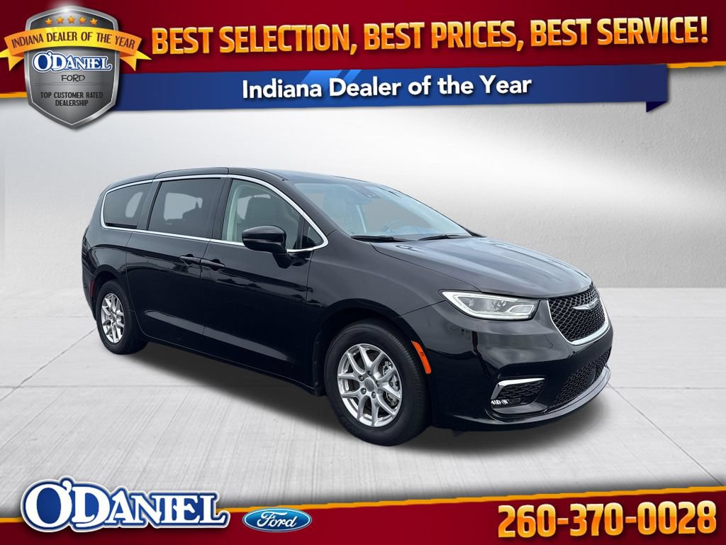 Used 2024 Chrysler Pacifica Touring-L