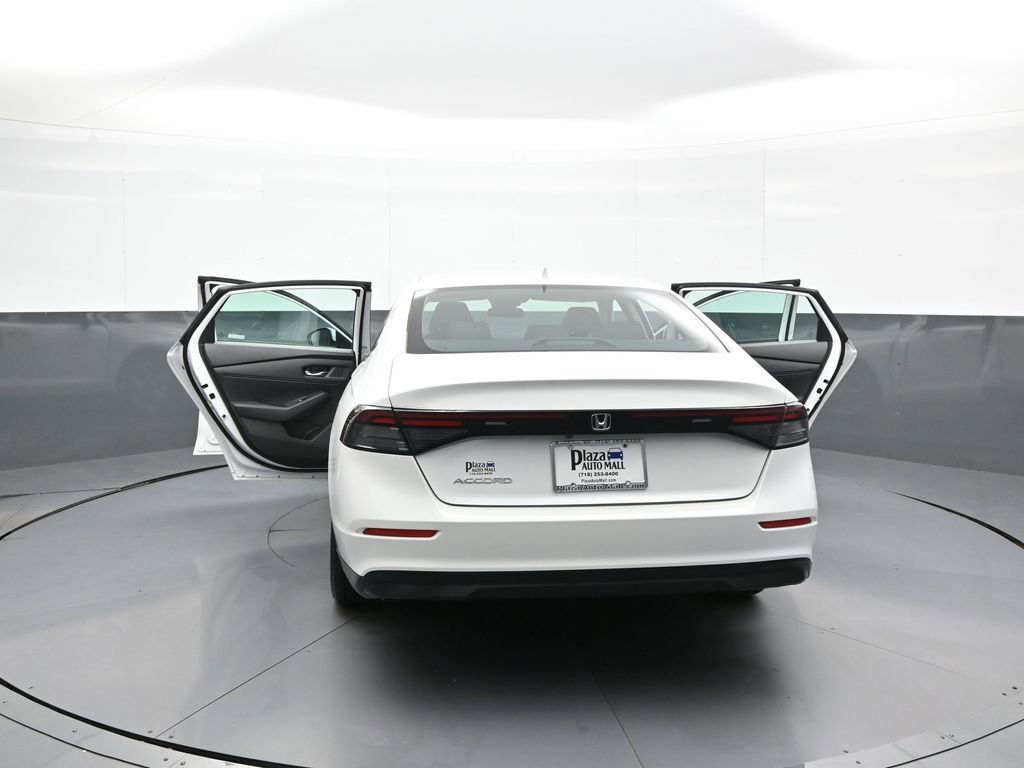 Certified 2023 Honda Accord EX image 47