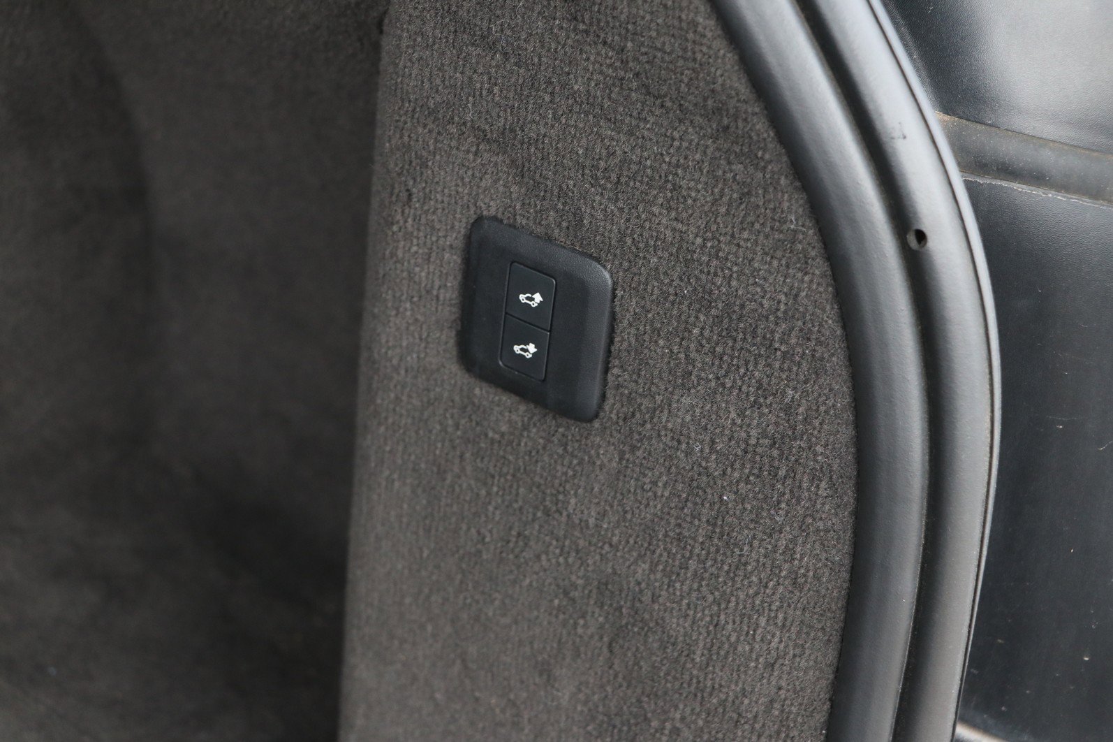 Used 2019 Land Rover Range Rover Sport HSE image 34