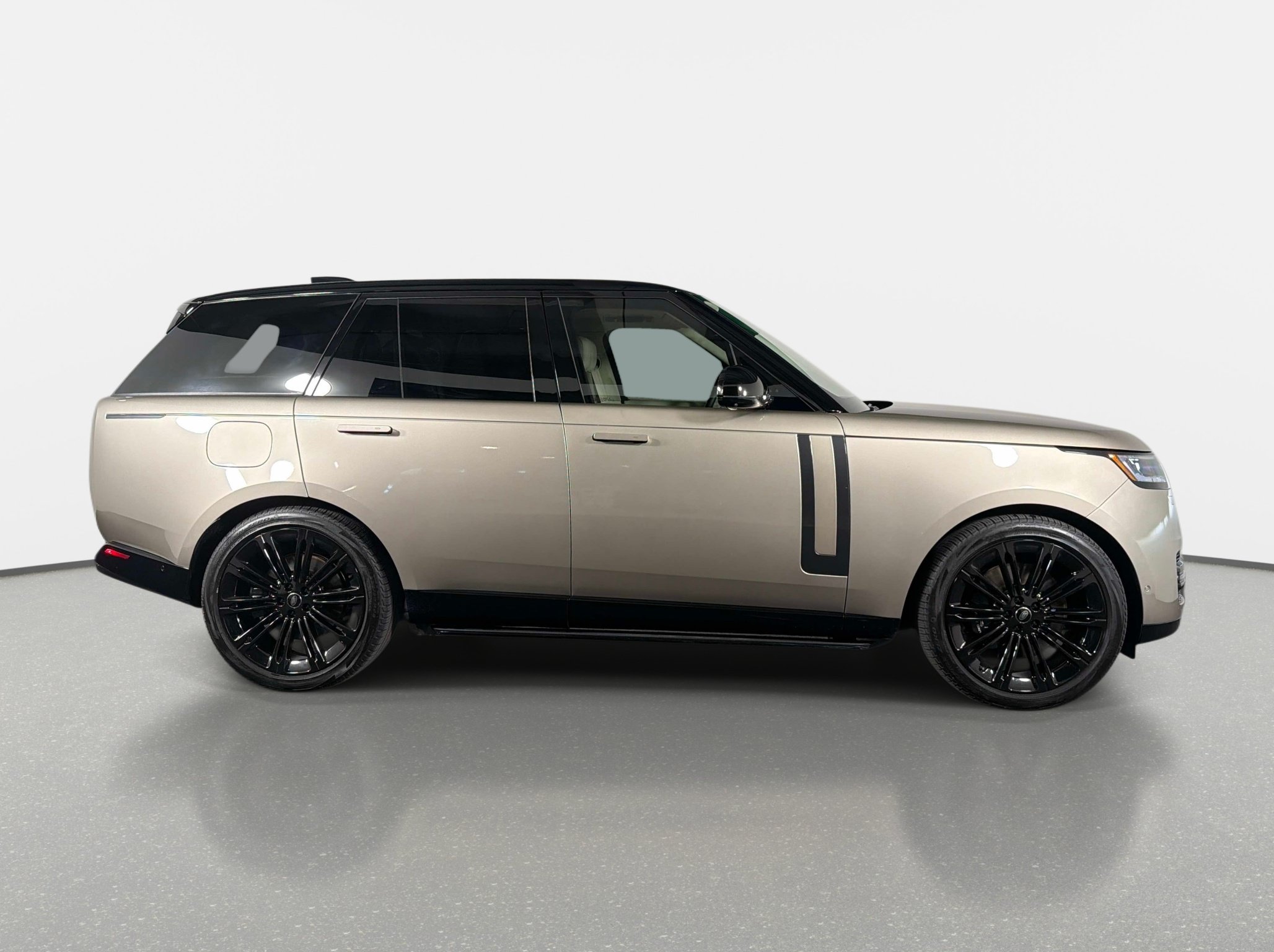 Used 2023 Land Rover Range Rover Autobiography AWD/4WD image 2