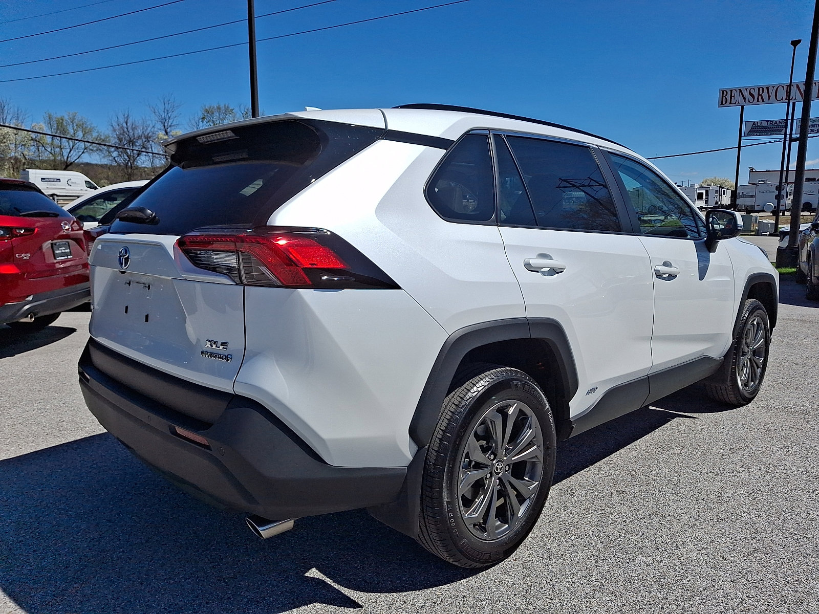 Used 2024 Toyota RAV4 XLE Premium w/ Weather Package image 7
